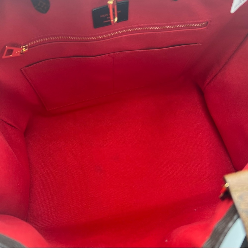 Louis Vuitton Brown Monogram Tote with Red Interior. - Picture 5 of 16